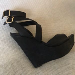 6 inch Black Wedges